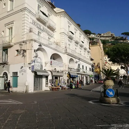 Divino In Centro Holiday Cioffi أمالفي