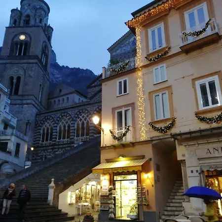 Divino In Centro Holiday Cioffi *